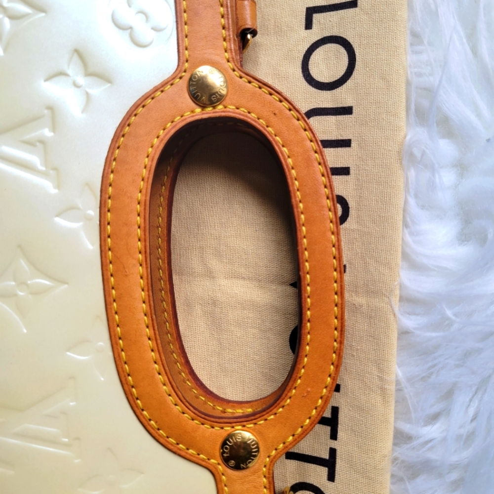 Louis Vuitton Bag - Picture 9 of 9